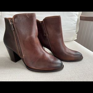 Sofft “Wera” Brown Ankle Boots Size 8 1/2 M. New.